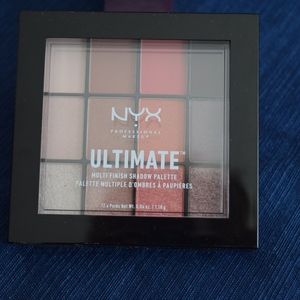 NYX Eyeshadow Pallet
